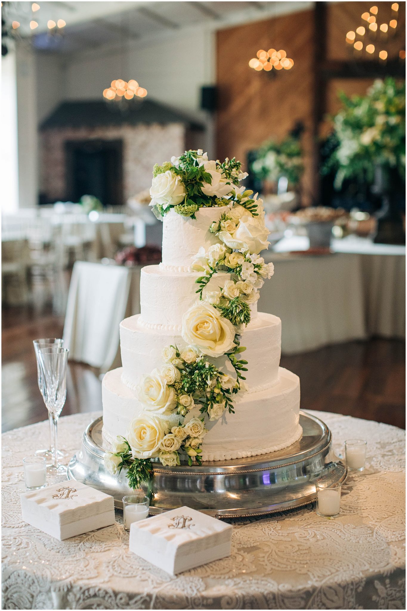 Long-Distance Couple Finally Gets the Lakeside Wedding of Their Dreams ...